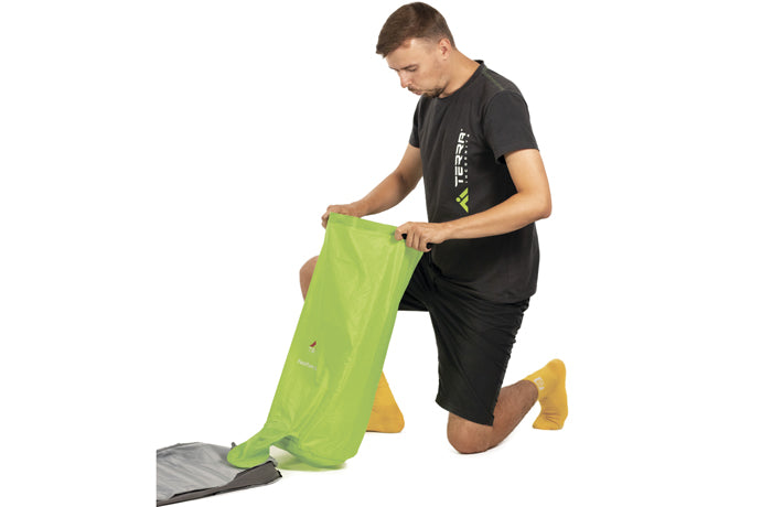 Load image into Gallery viewer, FastPump Ultralight Dry Bag with Air Pump - 40L/2.4 cu ft Camping Air Mattress Inflator