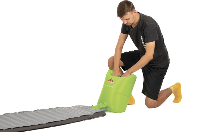 Load image into Gallery viewer, FastPump Ultralight Dry Bag with Air Pump - 40L/2.4 cu ft Camping Air Mattress Inflator