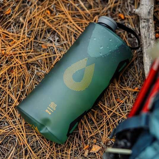 Collapsible Water Canister 2L/3L, Filter Ready Ultra-Light | HydraPak Seeker