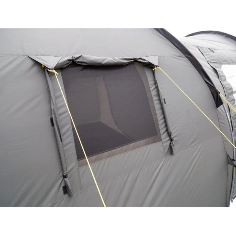 Load image into Gallery viewer, Close-up of a mesh ventilation window on the Terra Incognita Olympia 4 tent
