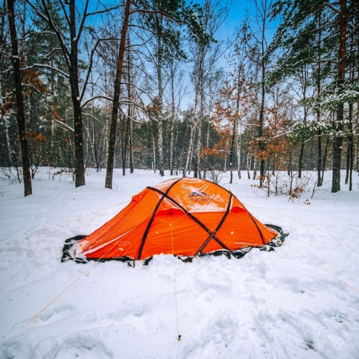 Load image into Gallery viewer, TopRock 4-person expedition tent with stable 4-pole Alu frame and snow skirt
