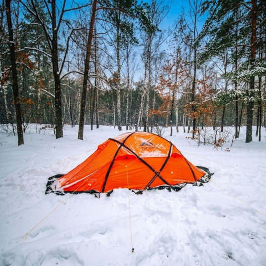 TopRock 4-person expedition tent with stable 4-pole Alu frame and snow skirt